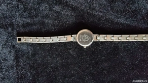 Ceas cu Quartz de damă Gucci  - imagine 2
