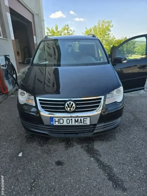vw touran  7 locuri