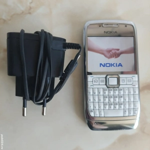 Vând Nokia E71 White (alb) fără probleme NEcodat [poze reale]