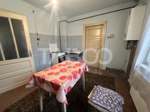 Casa cu 4 camere 2 bai garaj gradina in cartierul Florilor Fagaras - imagine 12