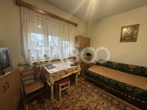 Casa cu 4 camere 2 bai garaj gradina in cartierul Florilor Fagaras - imagine 5