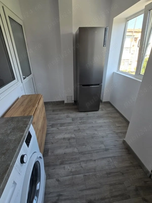 Inchiriez garsoniera regim hotelier zona foarte buna craiovita noua. Vis a vis de pepco   - imagine 5 Inchiriez garsoniera regim hotelier zona foarte buna craiovita noua. Vis a vis de pepco   - imagine 5