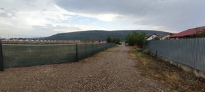 Oază de liniște și natură: Teren intravilan de 940 mp în Hemeiuș, Bacău  - imagine 4