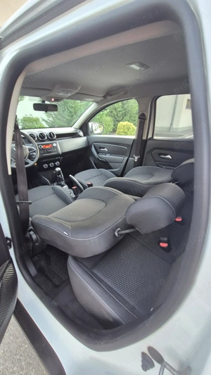 Dacia Duster 1.6 Benzina 4x4 Prestige - imagine 12