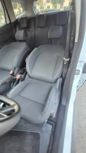 Dacia Duster 1.6 Benzina 4x4 Prestige - imagine 10