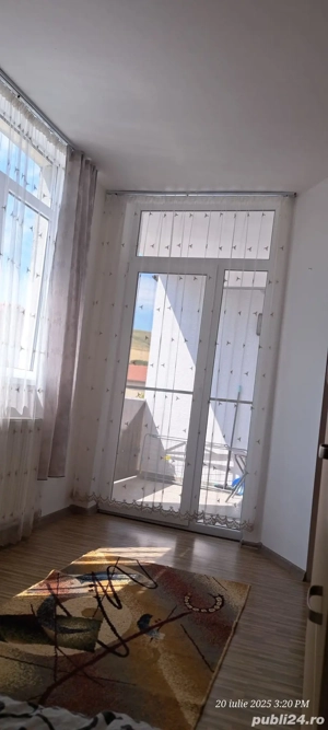   Închiriez apartament in Florești zona Tineretului - imagine 7