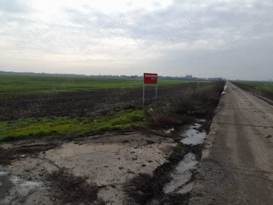 Proprietar vand urgent teren cu suprafata de 88.000 mp