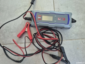 redresor baterii incarcator auto 12v