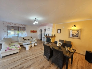 Casă solidă din cărămidă, mobilată, garaj, teren generos – Tarcău - imagine 7