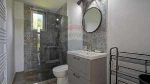 Casă de vacanță superbă -Cheile Râșnoavei- liniște, natură și confort! - imagine 10