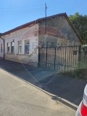 Casă / Vilă cu 4 camere de vânzare în zona Sud-Est