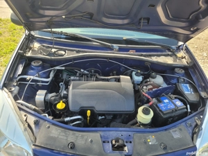 Dacia Sandero 1.2 benzina AC - imagine 2 Dacia Sandero 1.2 benzina AC - imagine 2