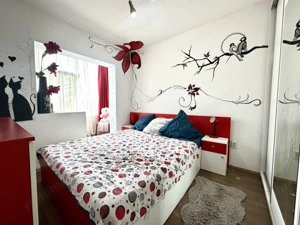 Apartament mare cu 4 camere, etaj 2 - zona Circumvalatiunii 