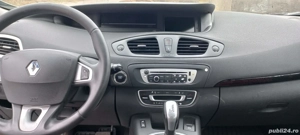 Renault Scenic 7 locuri - imagine 3 Renault Scenic 7 locuri - imagine 3