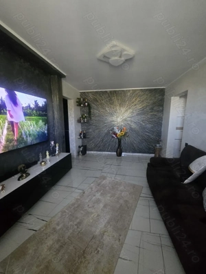 Vand sau schimb  apartament Hipodrom