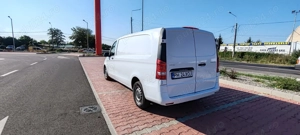  Vand Mercedes vito 2018 varianta lunga Aer condiționat  - imagine 4
