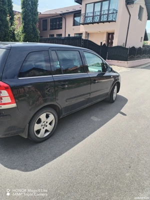 Opel Zafira B 