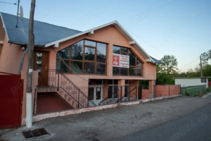 De vânzare clădire spațioasă în Hoceni, județul Vaslui   locuință sau spațiu comercial - imagine 3