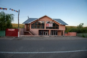 De vânzare clădire spațioasă în Hoceni, județul Vaslui   locuință sau spațiu comercial - imagine 6