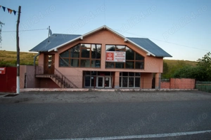 De vânzare clădire spațioasă în Hoceni, județul Vaslui   locuință sau spațiu comercial - imagine 8