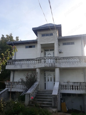 Casa cu etaj(D+P+E)256mp + teren 420mp Botosani