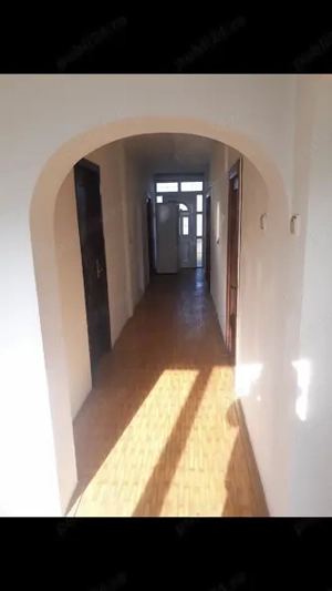 Casa cu etaj(D+P+E)256mp + teren 420mp Botosani - imagine 4