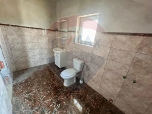 Casă  de vanzare la gri cu 4 camere,teren 552mp in Les - imagine 8