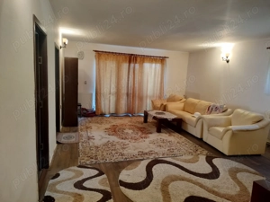 Conac cu mansardă și garaj la țară zonă liniștită cu livadă și vie 30 km distanță de Brăila - imagine 16