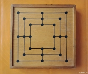 Cutie 2 in 1, de șah și țintar, din anii 70