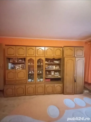 Vand Mobila de sufragerie 