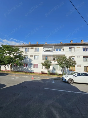 Inchiriez apartament 2 camere,decomandat, renovat total-prima inchiriere. Cornesti