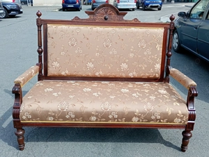 Reparații tapițerie tîmplărie. 