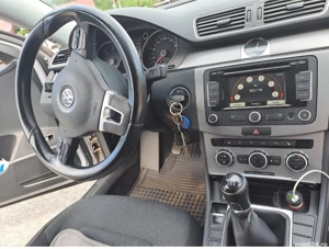 VW Passat  - imagine 2