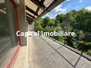 Apartament la casa, necesita compartimentare, terasa de 30 mp - imagine 7