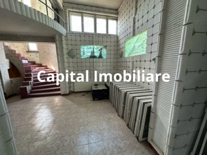 Apartament la casa, necesita compartimentare, terasa de 30 mp - imagine 5
