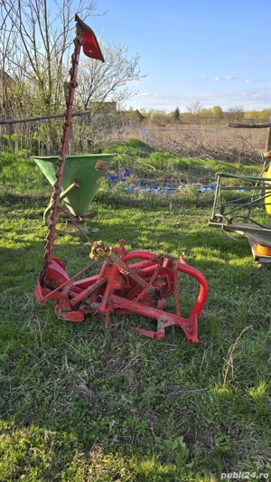 Cositoare dupa tractor