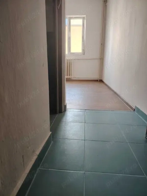 Vînd garsonieră confort 3