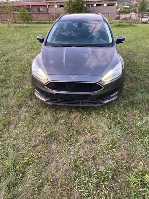 ford focus 1.0 Trend Car 2016