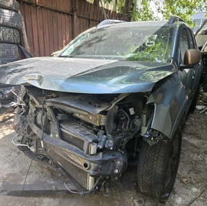 Dacia Duster1.5 DCI 4x2 2023 avariat - imagine 3