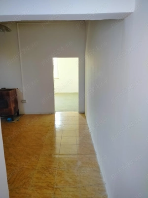Vand garsoniera cu dependinte (baie,bucatarie),suprafata utila 32 mp  -  negociabil  - imagine 8