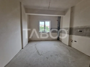 Apartament de 83 mpu 3 camere 2 bai 2 balcoane COMISION 0% in SIBIU - imagine 7