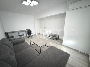 Apartament etaj 3 decomandat cu 3 camere 2 bai 2 balcoane Strand Sibiu - imagine 2