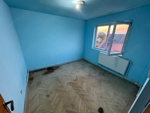 2 cam, et.3, 40mp, bl.caramida, cu C.T, fara imbunatatiri,Intr.Buzesti - imagine 6 2 cam, et.3, 40mp, bl.caramida, cu C.T, fara imbunatatiri,Intr.Buzesti - imagine 6