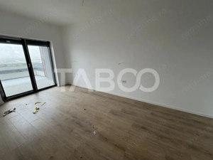 Apartament cu 4 camere 2 bai 84 mpu balcon 18 mp si loc parcare inclus - imagine 5