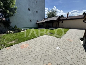 Casa individuala pretabila cabinet stomatologic 7 camere Central Sibiu - imagine 4