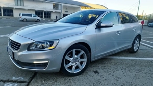 Volvo V60 D4 Automatic  - imagine 2