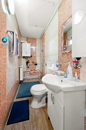 Casa situata in oras zona centrala cu teren de 310 mp - imagine 12