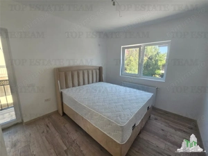 Vila cuplata 4 camere+mansarda in Rosu - imagine 9