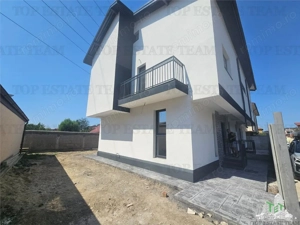 Vila cuplata 4 camere+mansarda in Rosu - imagine 4