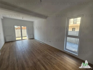 Vila cuplata 4 camere+mansarda in Rosu - imagine 2